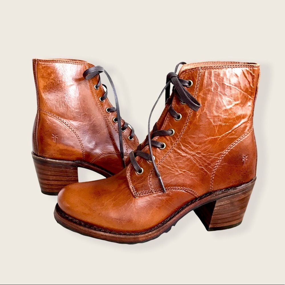 RARE Frye Sabrina 6G Cognac Laced Combat AnkleBoot - Picture 10 of 16